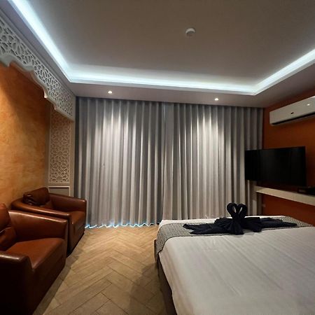 Le Maroc Hotel Patong Exterior photo
