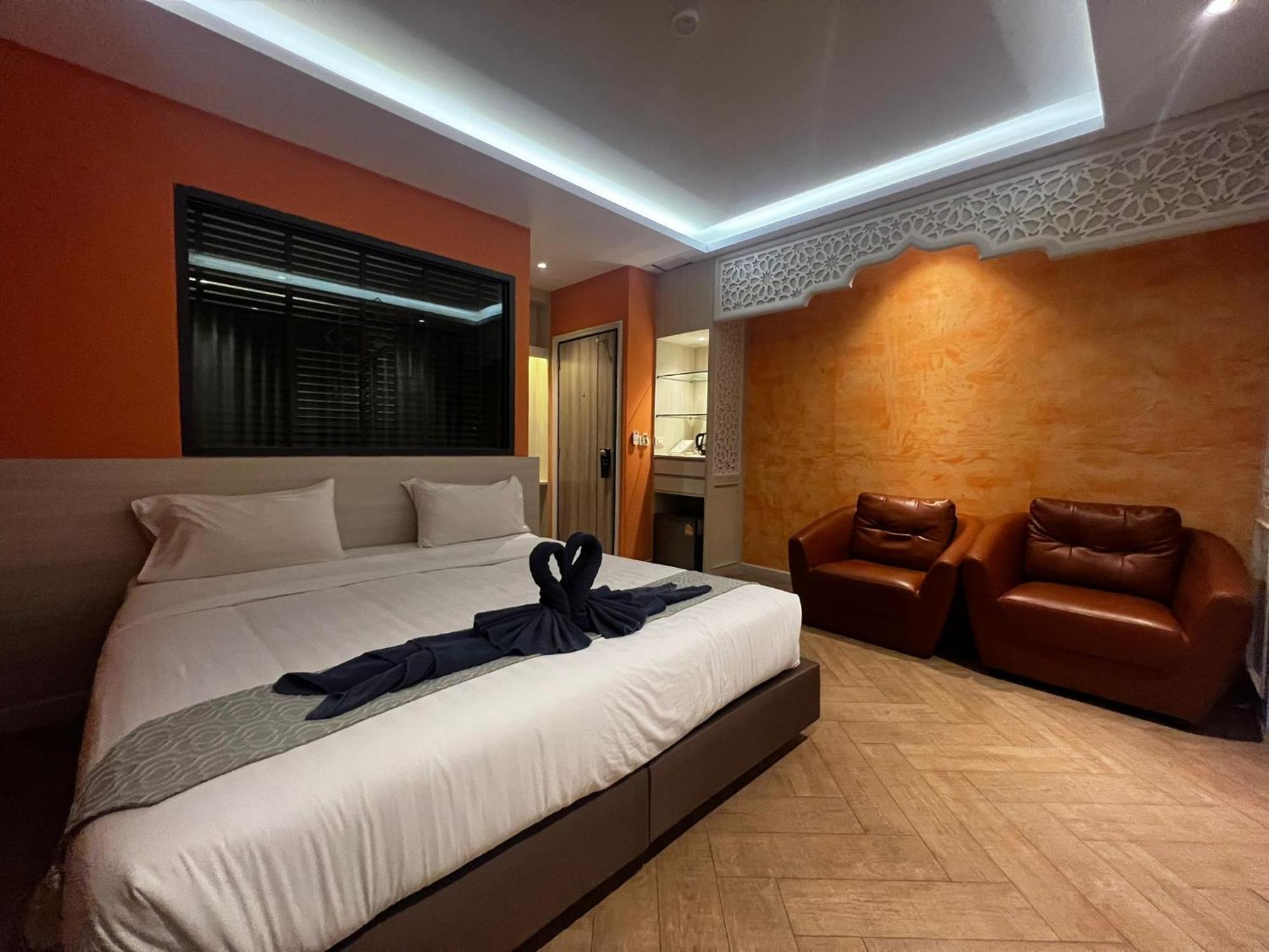 Le Maroc Hotel Patong Exterior photo